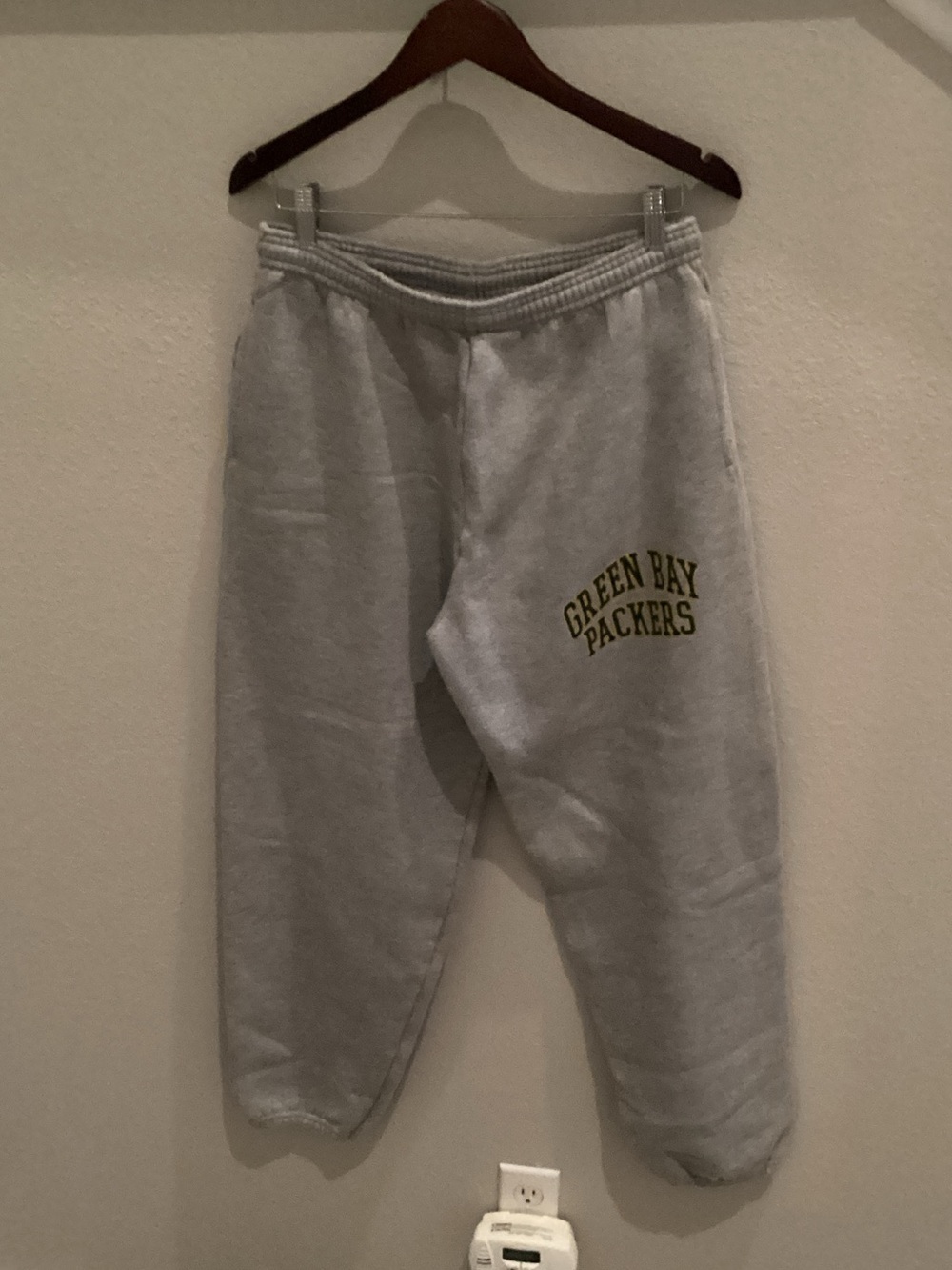 NFL Green Bay Packers Gray Sweatpants with Logo